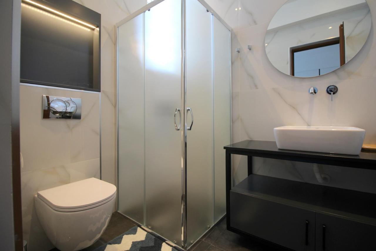 Jericho Rooms Sarandë Exteriör bild
