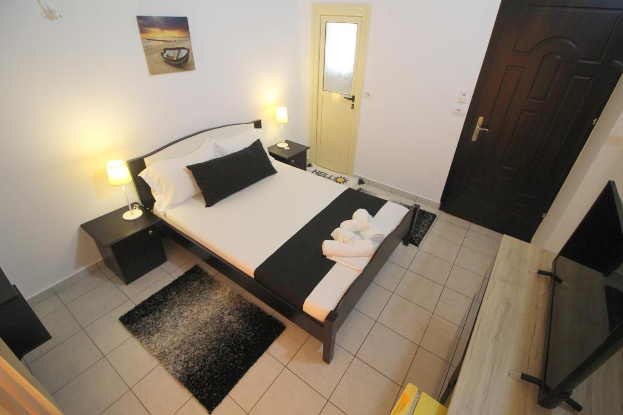 Jericho Rooms Sarandë Exteriör bild